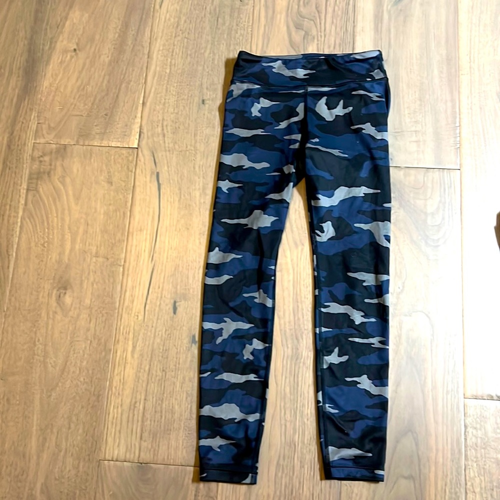 Athleta girl blue camo printed chit chat tights